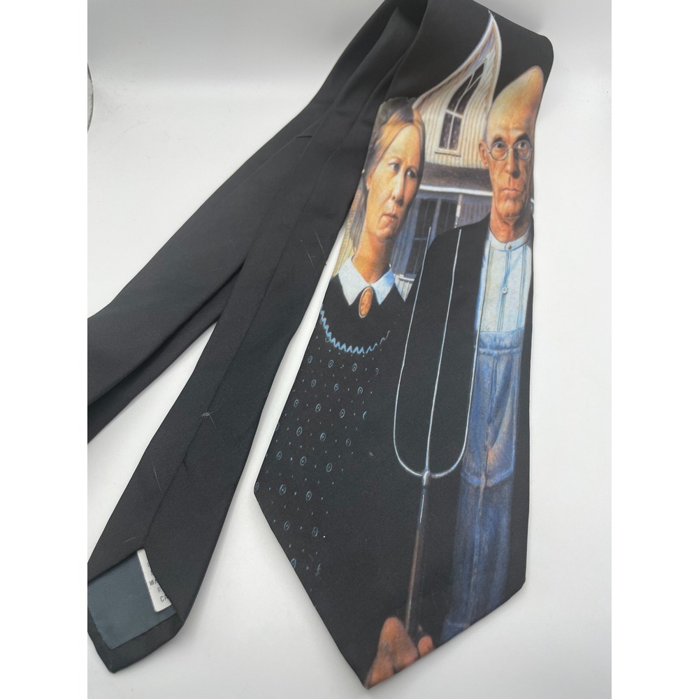Vintage 1994 Ralph Marlin American Gothic Grant Wood Art Print Tie Black USA